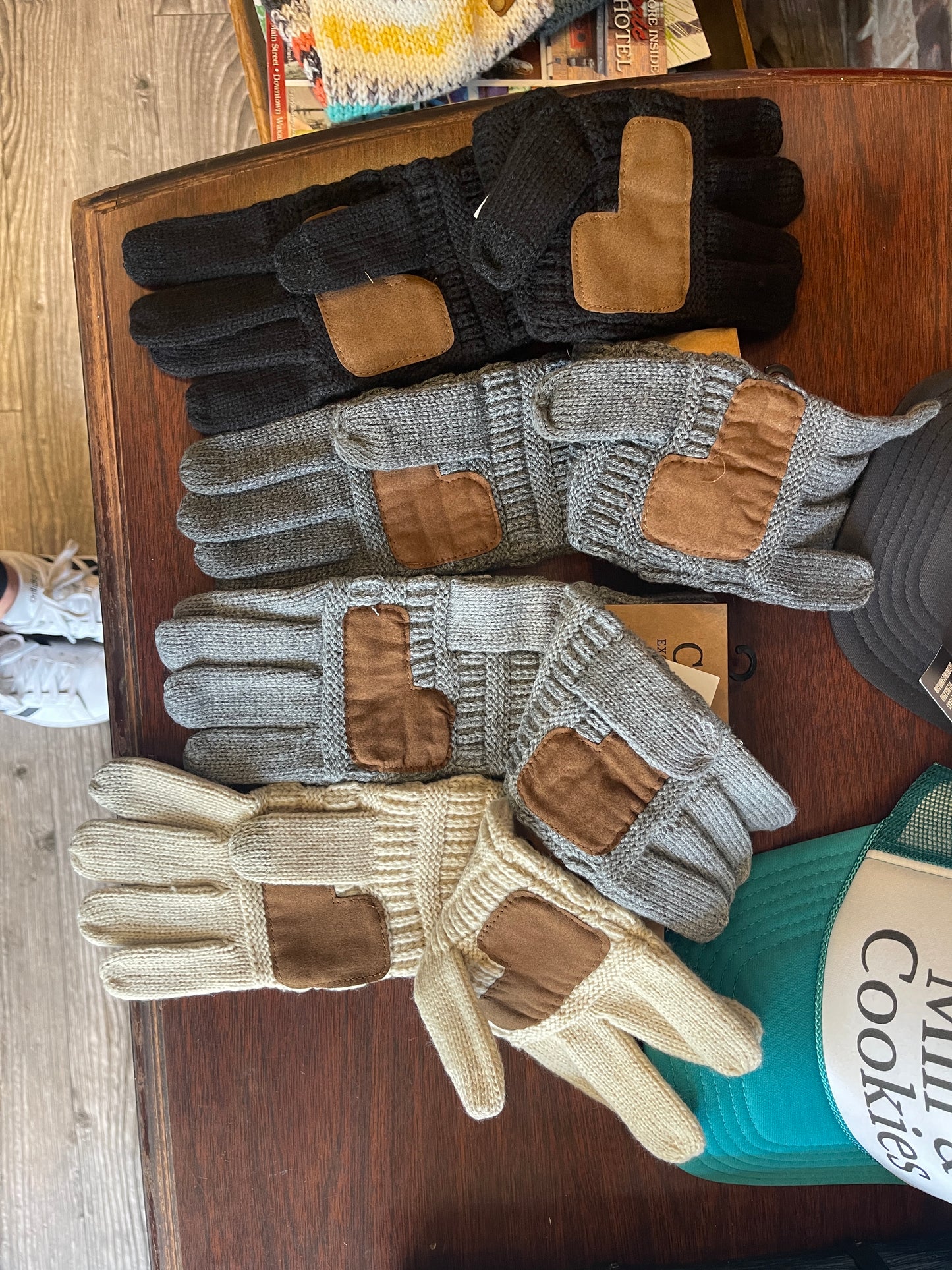 C.c Glove