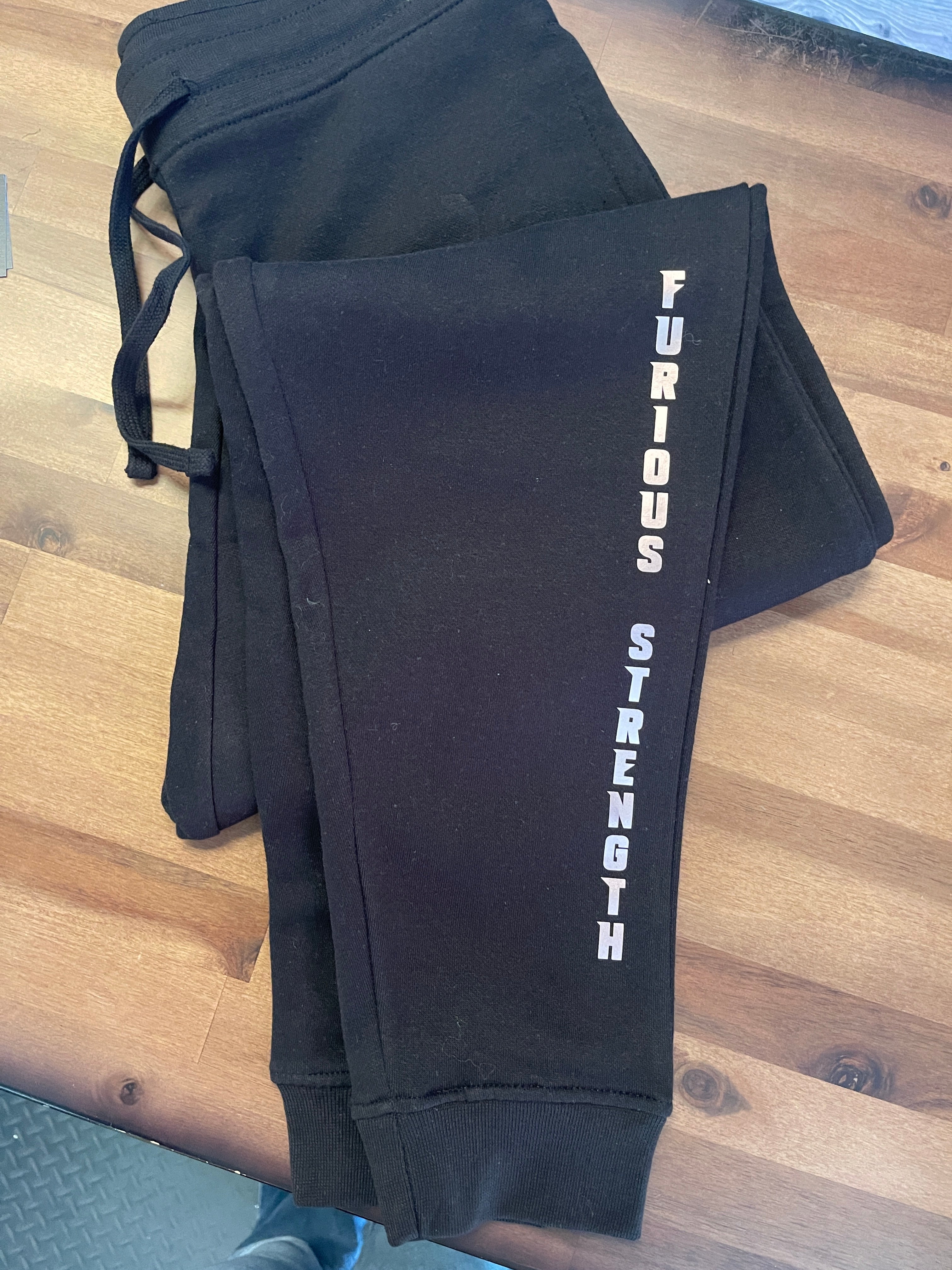 Lobo Oso Joggers Rose