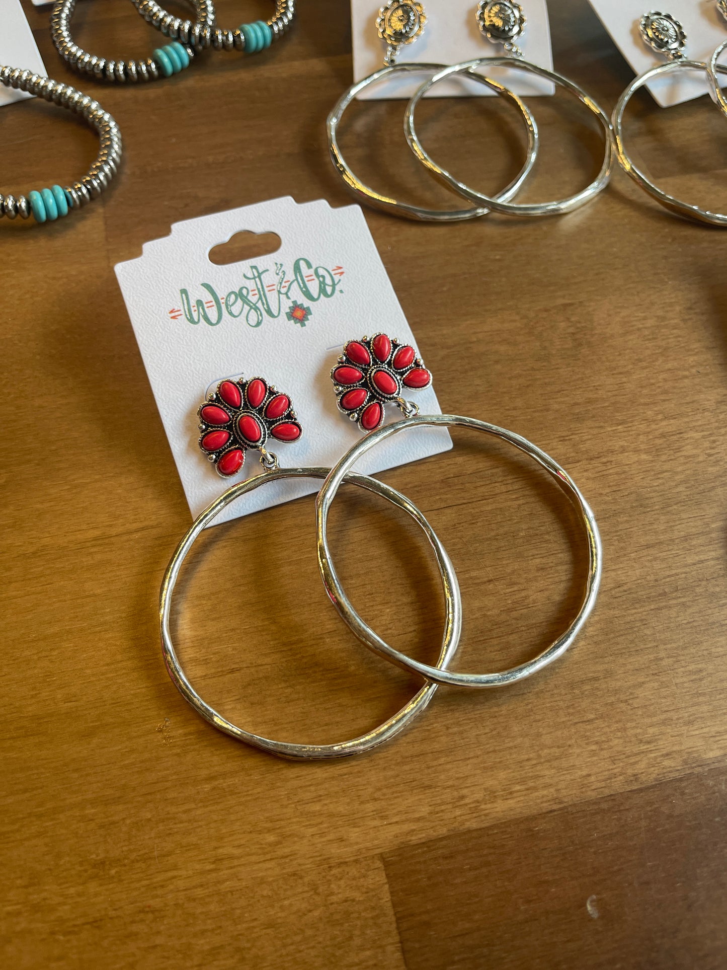 Hammered Hoop Red Flower Post Earring E770RD