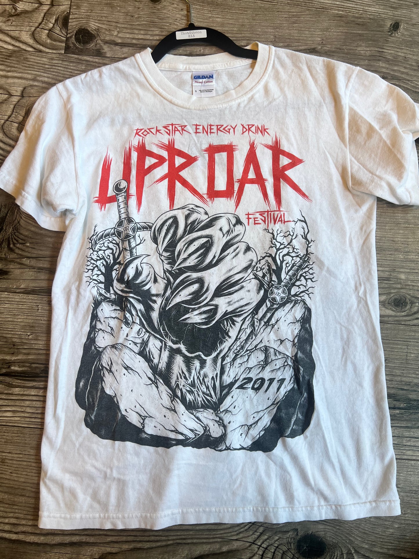 Vintage/Resale Uproar Festival 2011 Small
