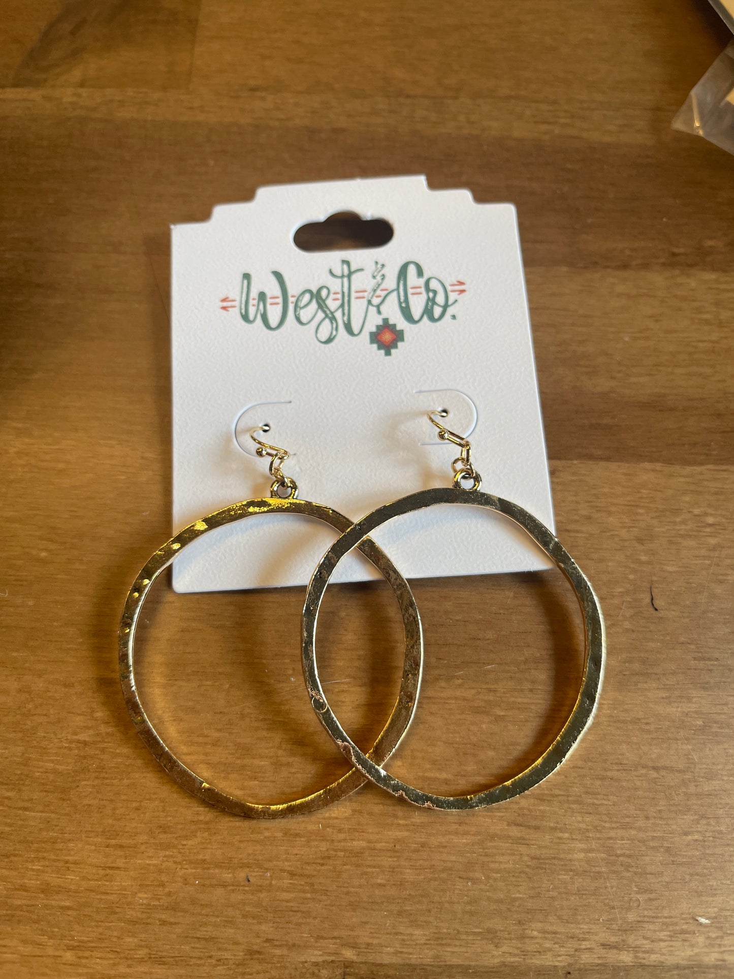 Burnished Outline Gold Earrings E590BG