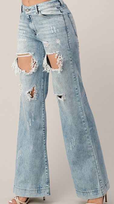 UNIQ by Lyft Distressed Boyfriend Jean
