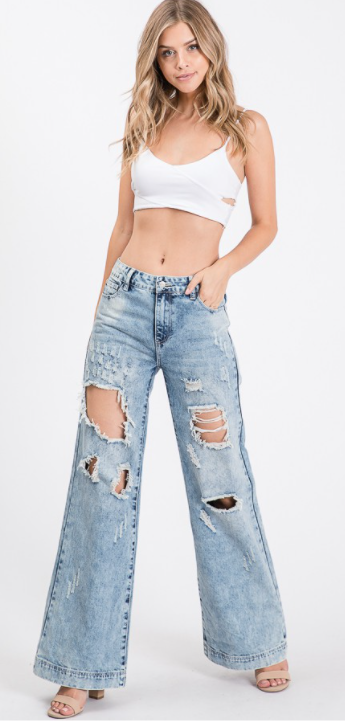 UNIQ by Lyft Distressed Boyfriend Jean