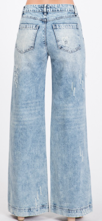 UNIQ by Lyft Distressed Boyfriend Jean